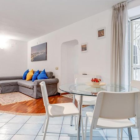Guesthost - Casa Querida Central & Elegant Flat Napoli Esterno foto