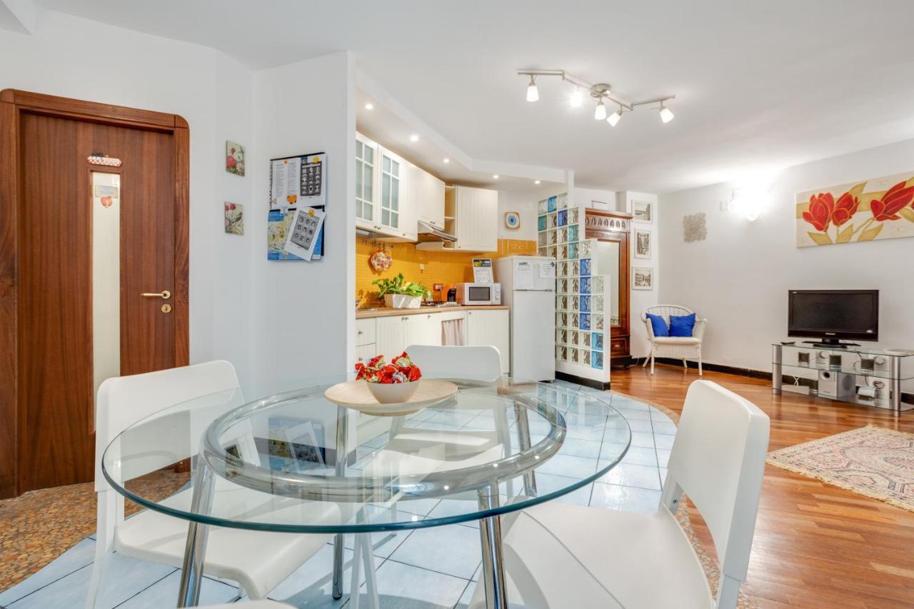 Guesthost - Casa Querida Central & Elegant Flat Napoli Esterno foto