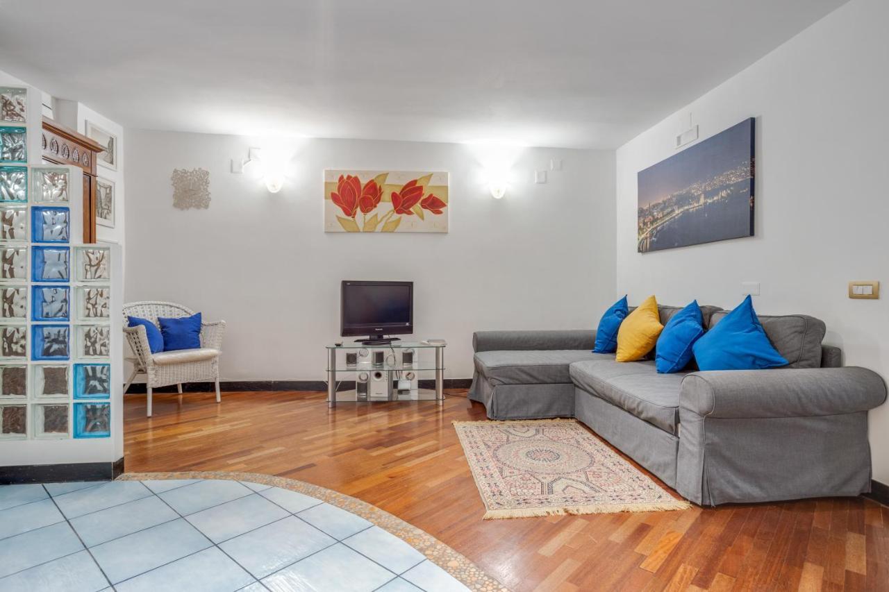 Guesthost - Casa Querida Central & Elegant Flat Napoli Esterno foto