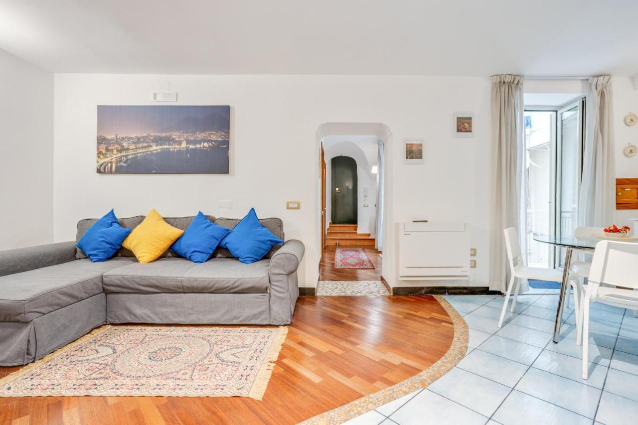 Guesthost - Casa Querida Central & Elegant Flat Napoli Esterno foto