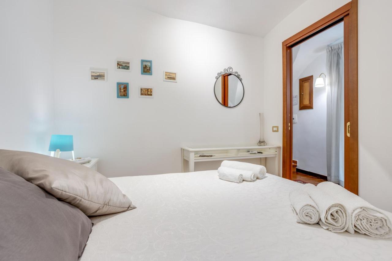 Guesthost - Casa Querida Central & Elegant Flat Napoli Esterno foto